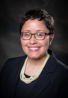 Headshot of Dr. Anna Matos-Mournighan