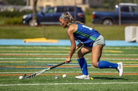 Seahawks field hockey player