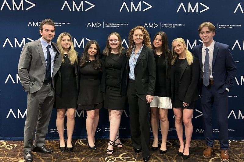 Group image of Salve's American Marketing Association collegiate chapter at the 2025 International Collegiate Conference