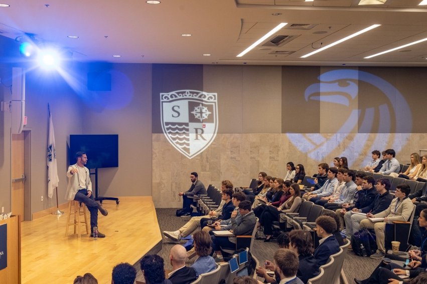 Students attending the session “From Athletic to Executive,” with Mike Melillo in the Bazarsky Lecture Hall.
