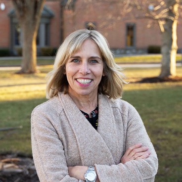 Lynne Mello